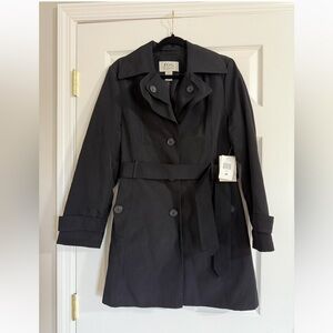 London Fog Classic Black Trench Coat ladies Medium NWT water resistant